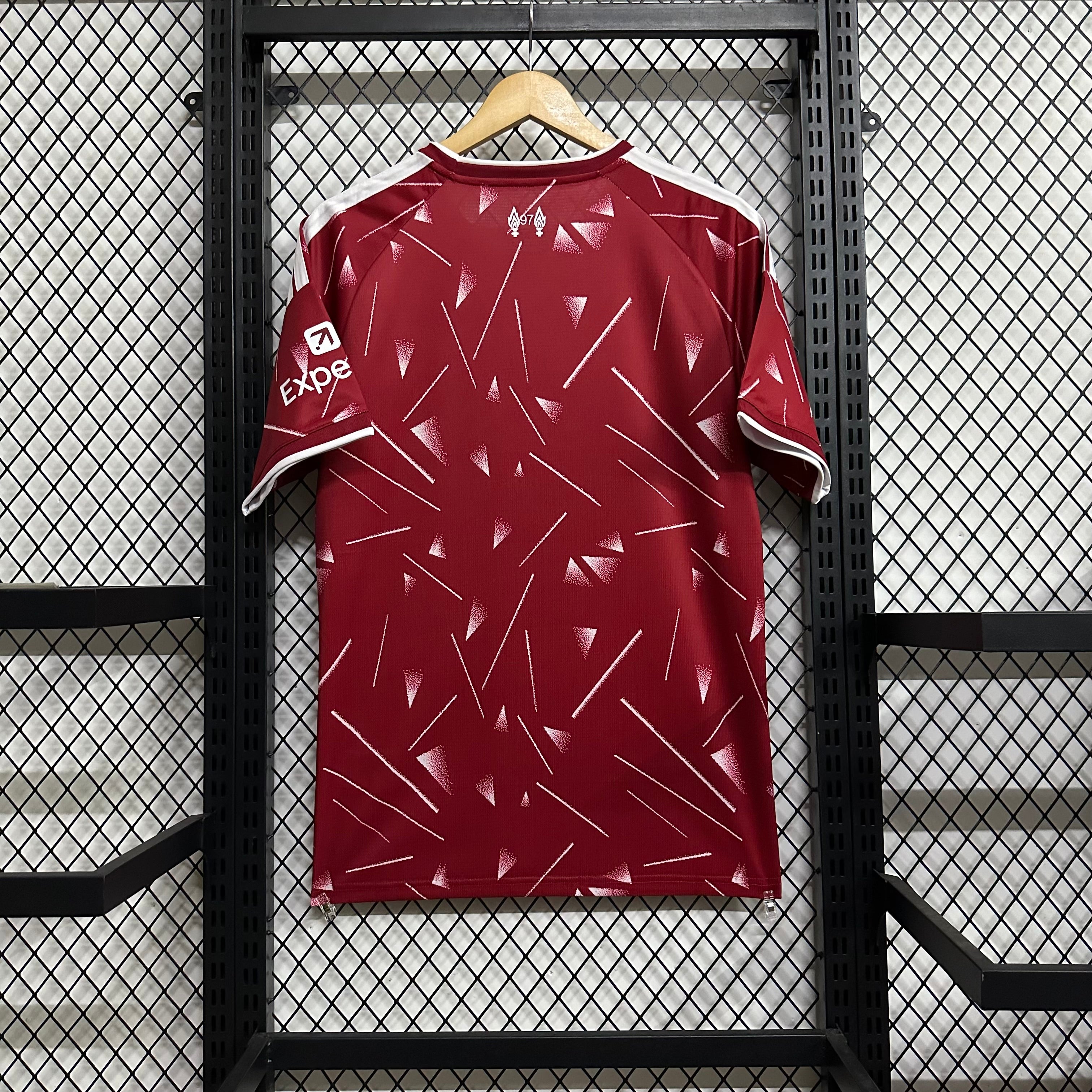 Liverpool 26/27 Home - Men's